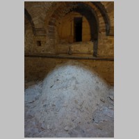 Cathédrale Notre-Dame de Coutances, Murs romans au-dessus des déambulatoires de la cathédrale de Coutances, photo Ptyx, Wikipedia,3.jpg